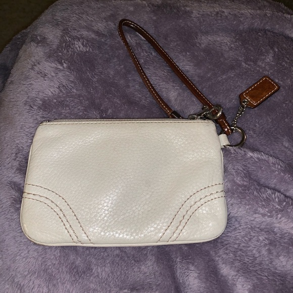 Coach wristlet - Picture 2 of 3